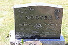Nooyen2C_Pet.jpg
