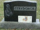 Strydonck_Main_Stone.jpg